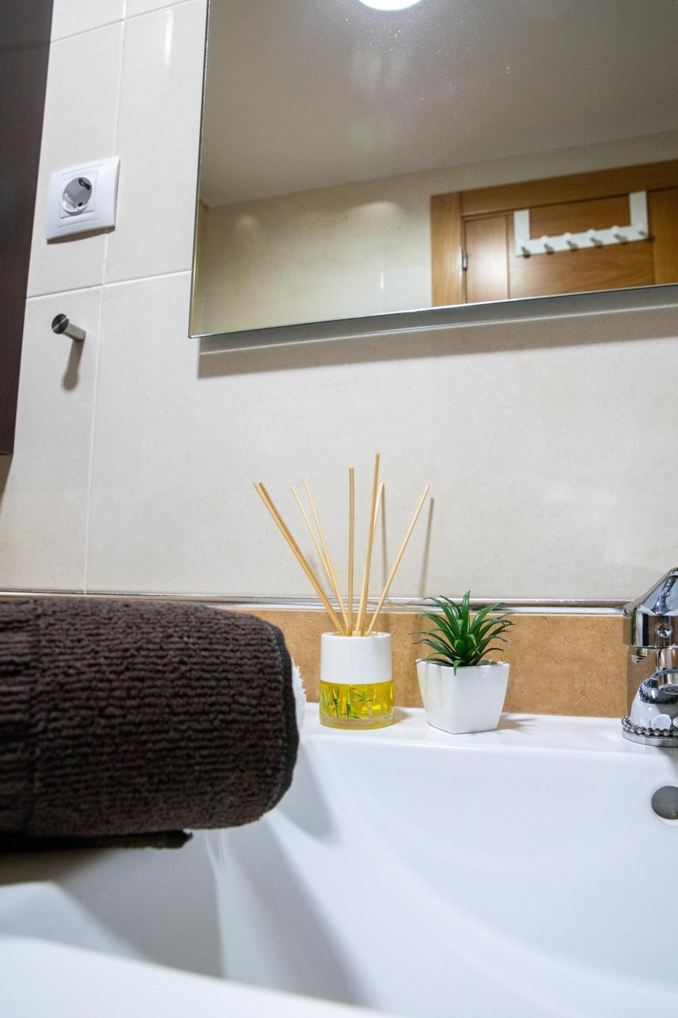 Apartamento Padilla & Romero Fuengirola Bagian luar foto
